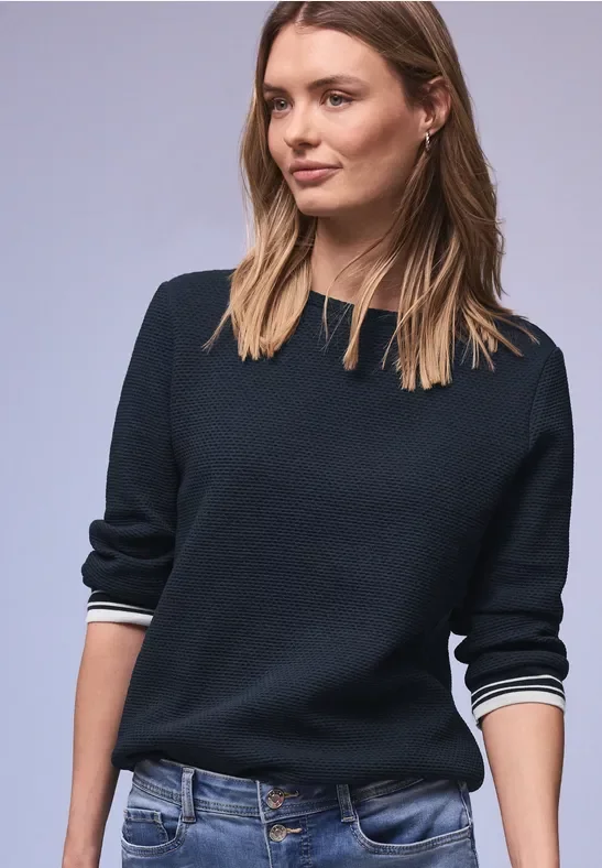 Strukturshirt mit Details