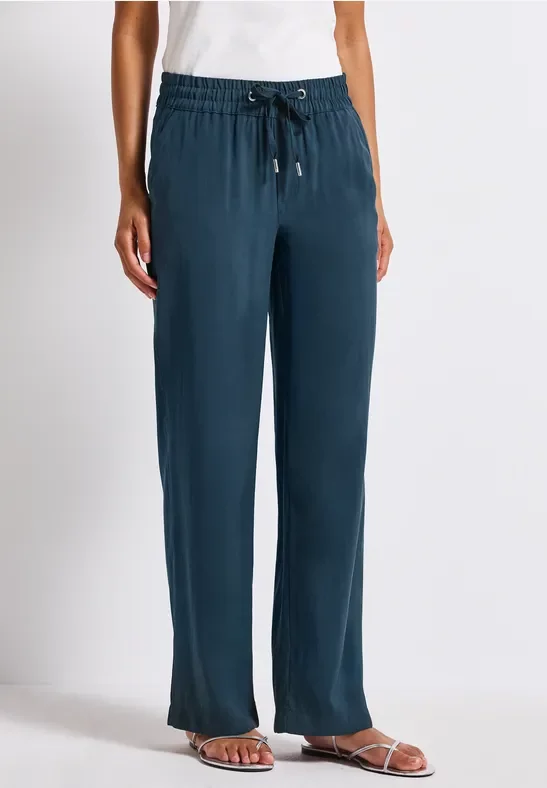 Straight Leg Twill Hose