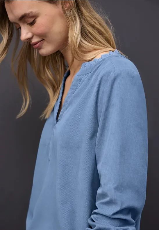 Cordbluse mit Rüschen
