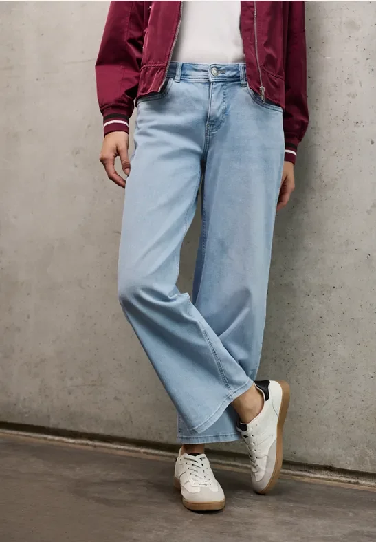 Bleached Wide Leg Jeans