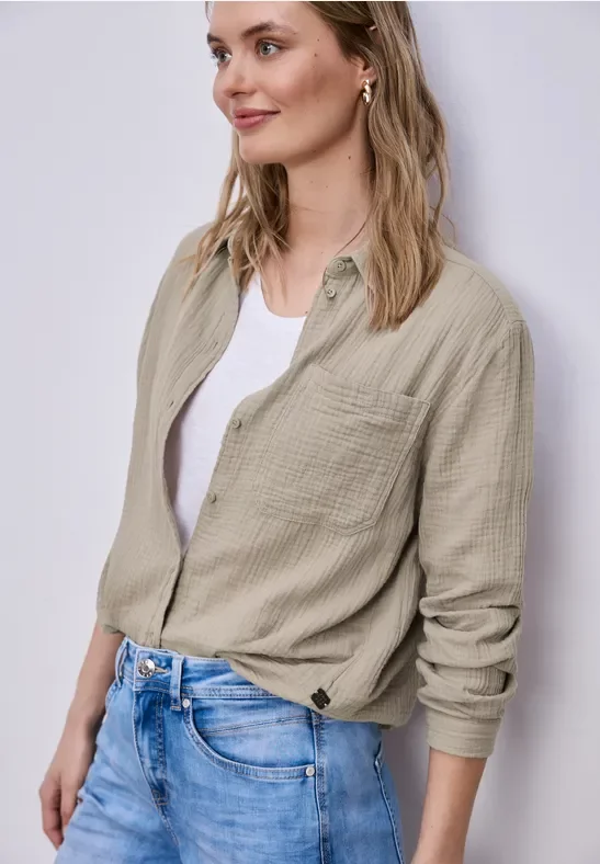 Bluse mit Hemdkragen aus Musselinstoff