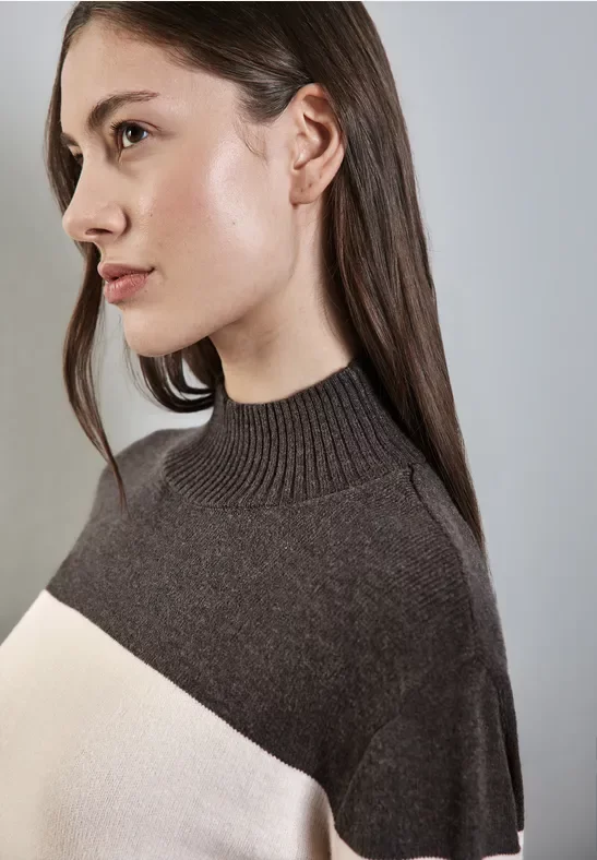 Gestreifter Pullover