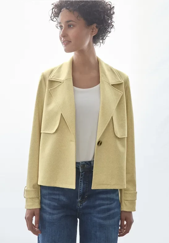 Kurze Kunstlederjacke