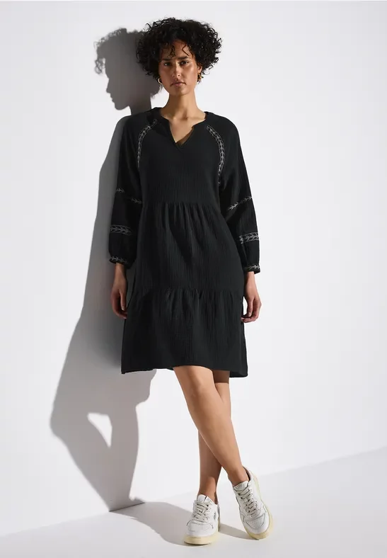 Tunika-Kleid mit Stickerei