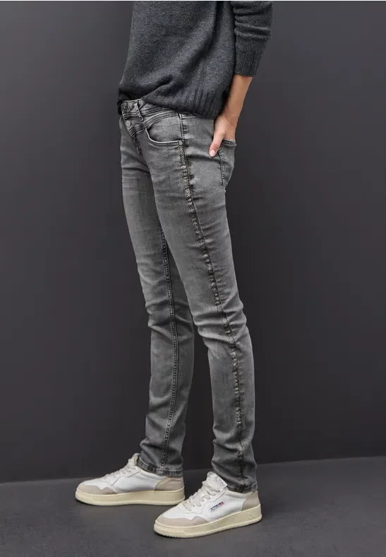 Casual Fit Jeans