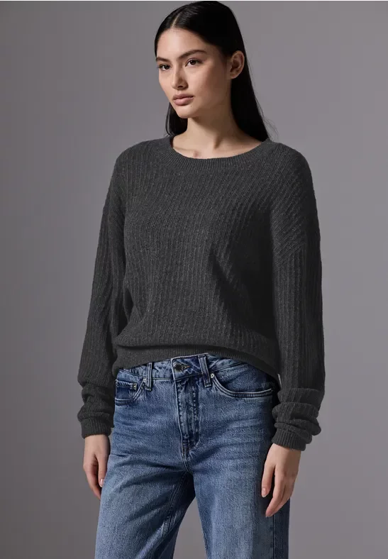 Pullover mit Struktur