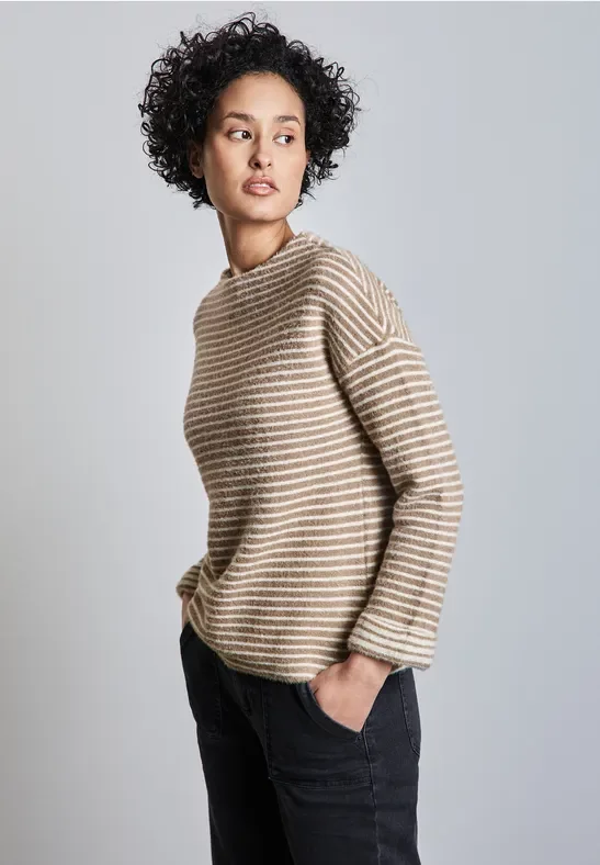 Gestreifter Cosy Pullover