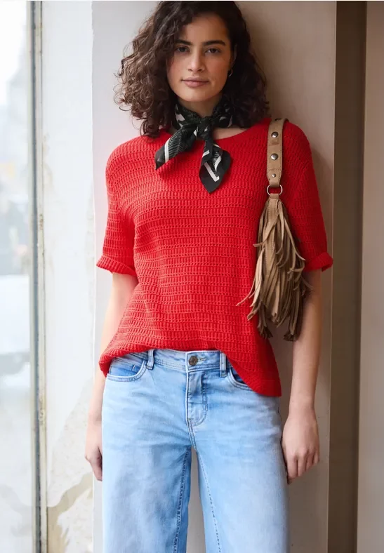 Kurzarm Pullover mit Lochmuster