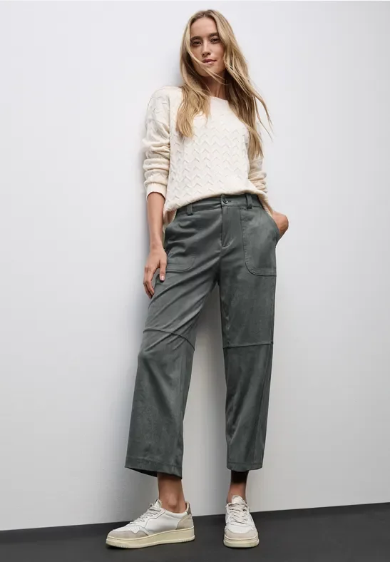 Straight Leg Velourshose