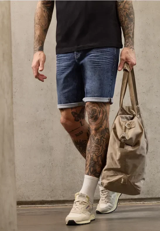 Jeansshorts im Regular Fit