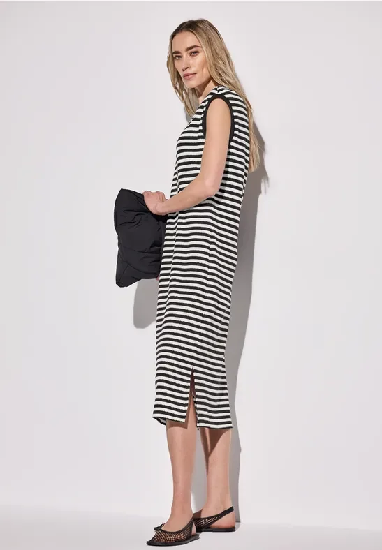 Gestreiftes Kleid