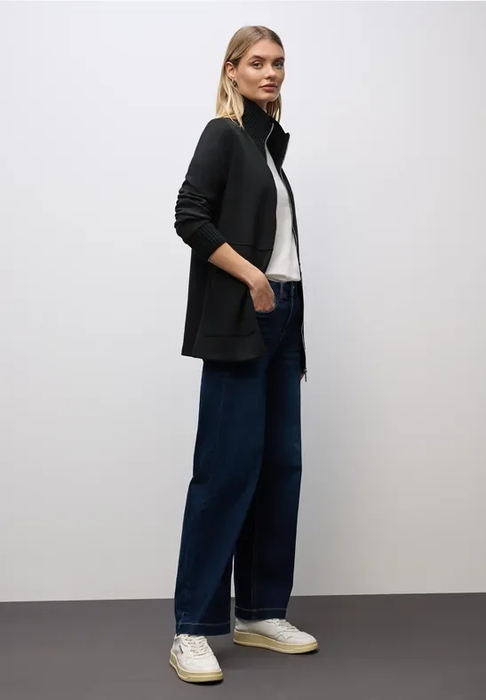 Sweatjacke mit Strickdetails