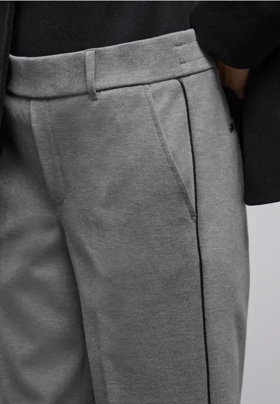 Melange Chino mit Tape