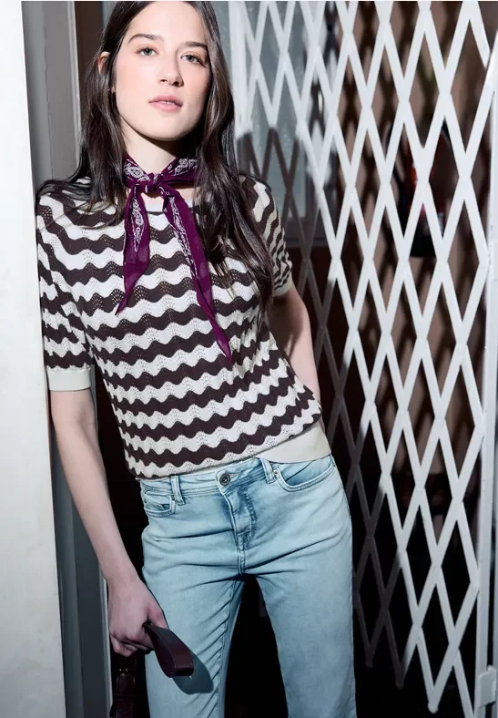 Gemusterter Pullover