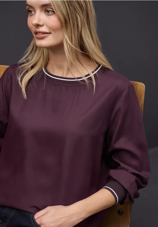 Bluse mit Tape Details