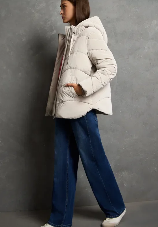 Jacke mit Wellen-Steppung