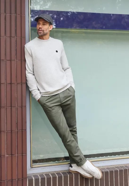 Chino mit Stretchbund