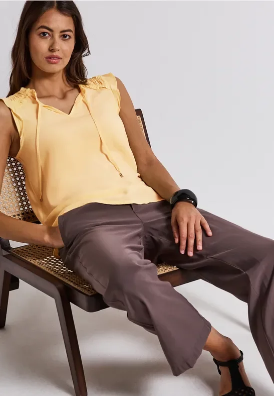 Blusentop mit Rüschen