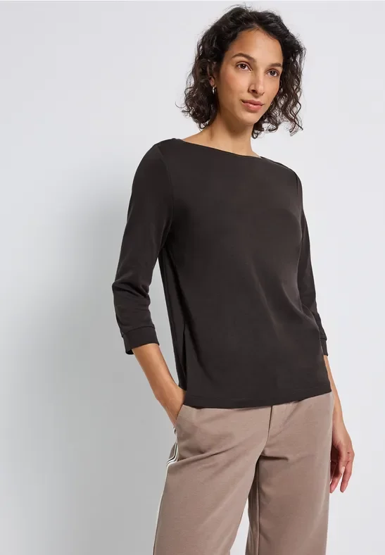 Thumbnail - Basic U-Boot Shirt