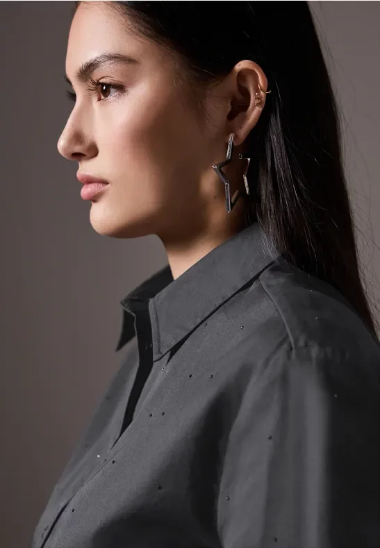 Bluse mit Schmucksteinen