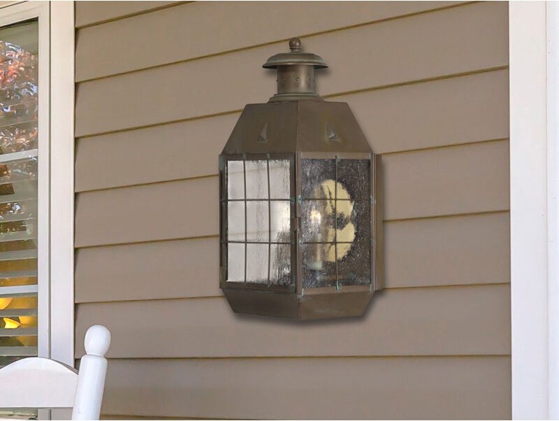 Elstead - Hinkley Nantucket Außenwandlaterne aus gealtertem Messing, IP44