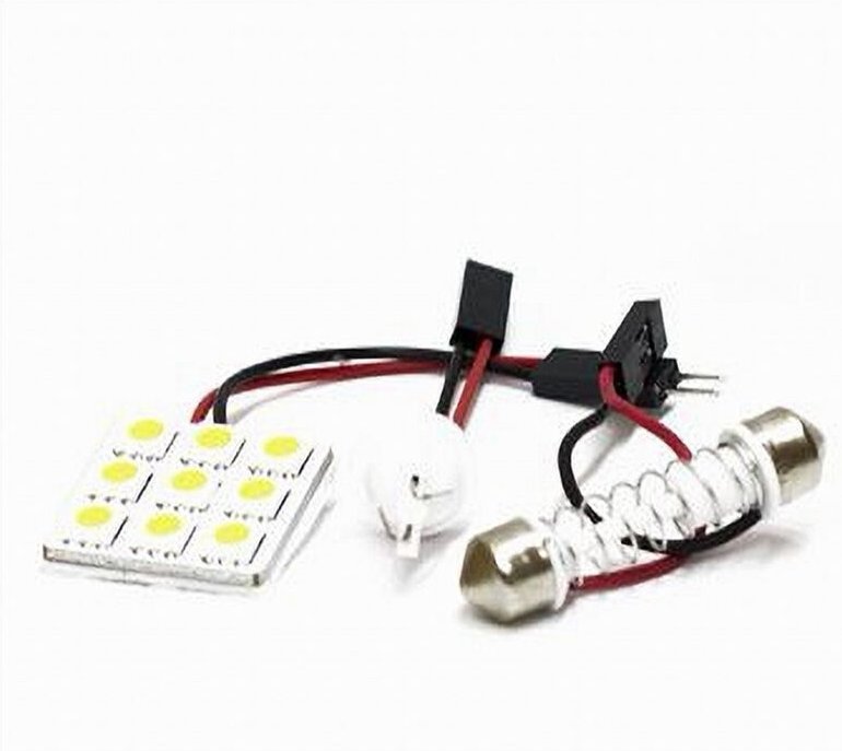 Trade Shop - LED-Chip 2 Watt 12 V Auto 9 LED Ultrahelles Licht T10 6000 K Maxtech L-M01 -