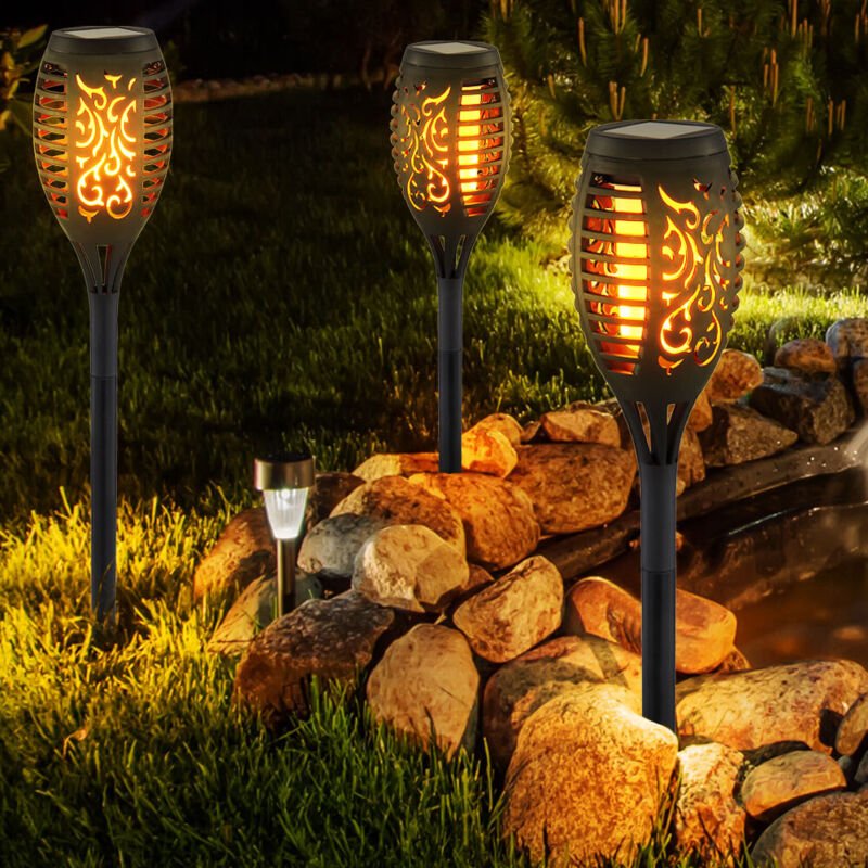 Solarleuchte Stecklampe Außen LED Steckleuchte Gartendeko Feuereffekt Dekor Stanzung Erdspieß, Kunststoff, DxH 7,5x51 cm...