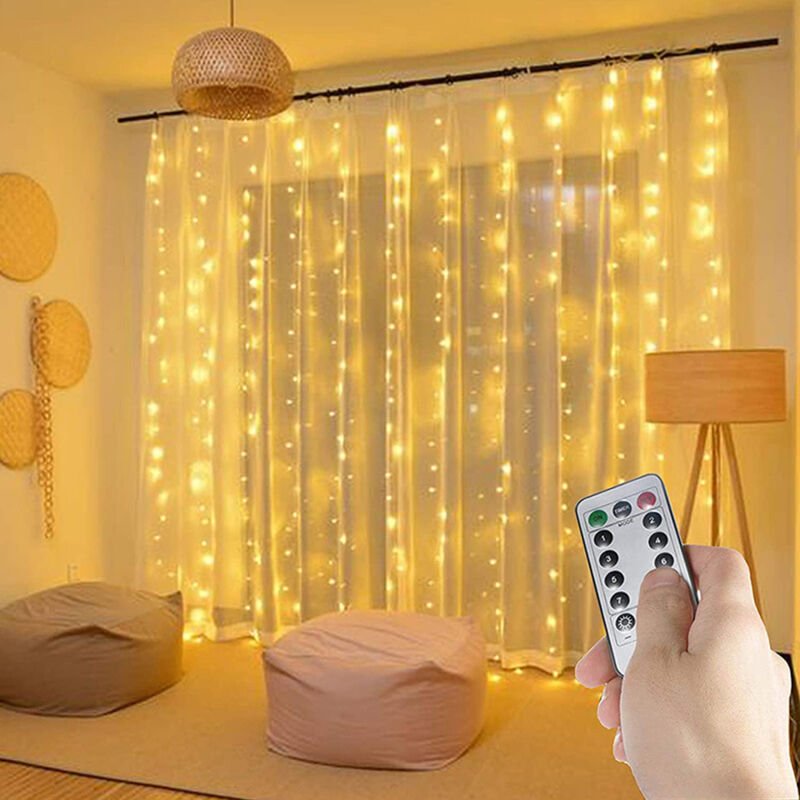 Lichterkette mit 300 LEDs, USB-betrieben, 8 Blinkmodi, perfekt für Schlafzimmer oder als Weihnachtsdekoration.