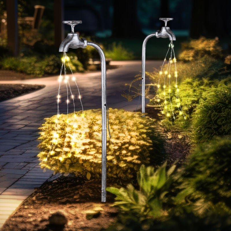 Solar Wasserhahn Deko Garten Wasserhahn mit Licht Außen Solar Gartenstecker für Außen, Metall silber, 60x led warmweiß, ...