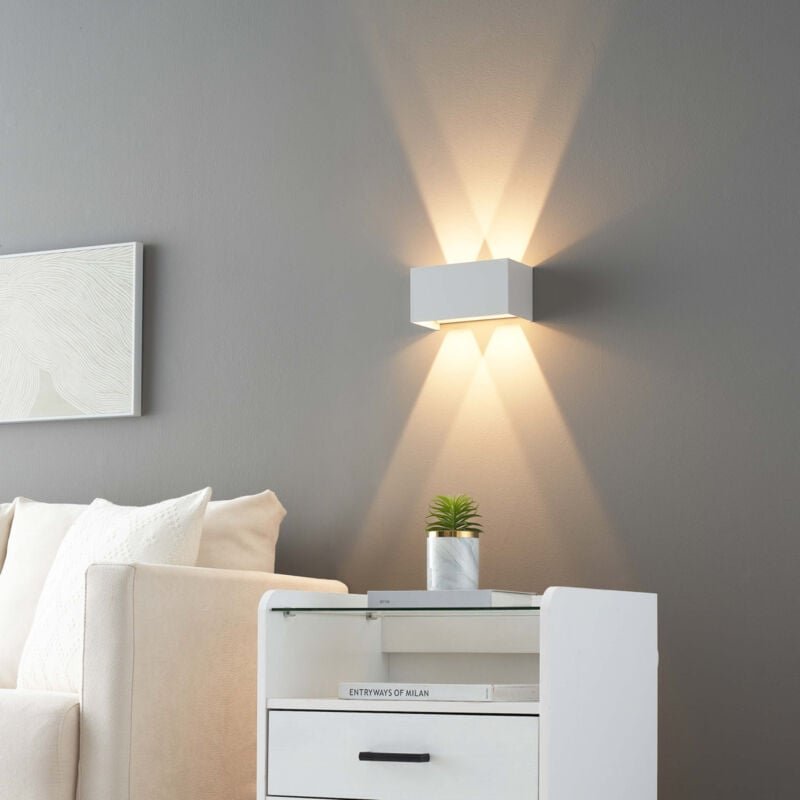 Kosilum - Weiße led Wandleuchte mit verstellbarem Winkel IP54 dimmbar - Cubic