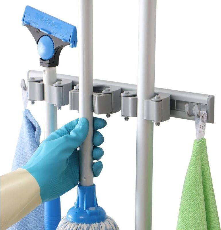 Besenhalter, Mopp- und Wandbesenhalter mit 3 Schlitzen und 4 Multifunktionshaken, unterstützt Aufbewahrungsaufhänger