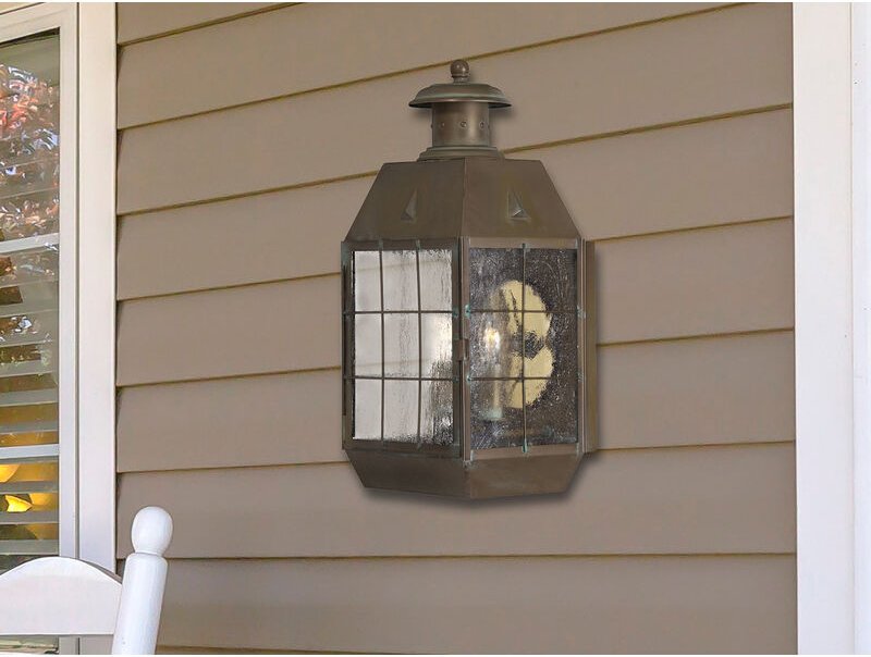 Elstead - Hinkley Nantucket Außenwandlaterne aus gealtertem Messing, IP44