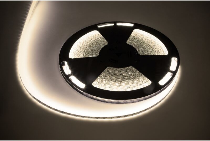 25 m LED-Streifen, neutralweiß, 5050SMD, 12 V, 5,6 W, Schutzart IP65, Rebel