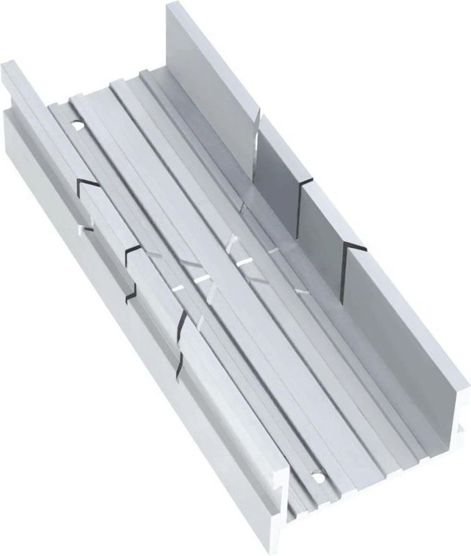 13,5 cm Gehrunglade aus robuster Aluminiumlegierung, präzise Schnitte von 45°, 90° und 135°, für Metall, Bastelarbeiten,...