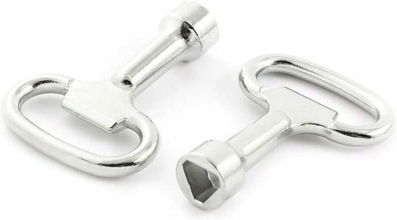 Set mit 2 dreieckigen Metallschlüsseln für 8-mm-Dreieckschlösser