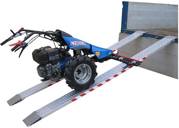 Laderampe 3m ohne Rand, Breite 215mm, Traglast bis 589kg - als Einzelstück - M040B2/30US