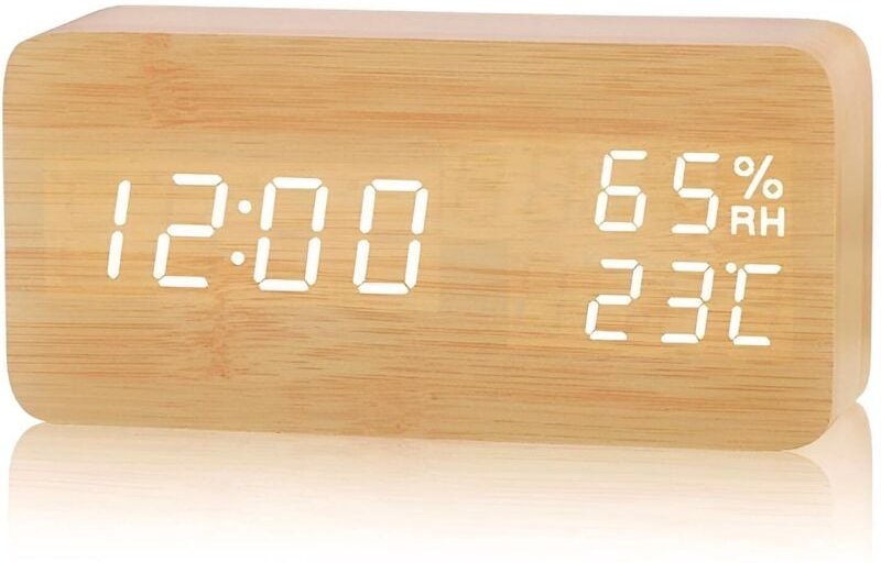 Elektronischer LED-Wecker aus Holz, Digitaluhr mit 3 Alarmeinstellungen, USB-betriebener digitaler Wecker mit Anzeige vo...