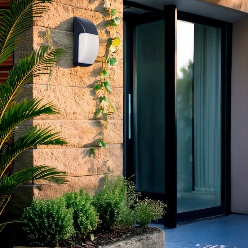 Wandleuchte für den Aussenbereich Titus Schwarz
