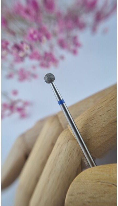 F142 - Blauer Ball (M)