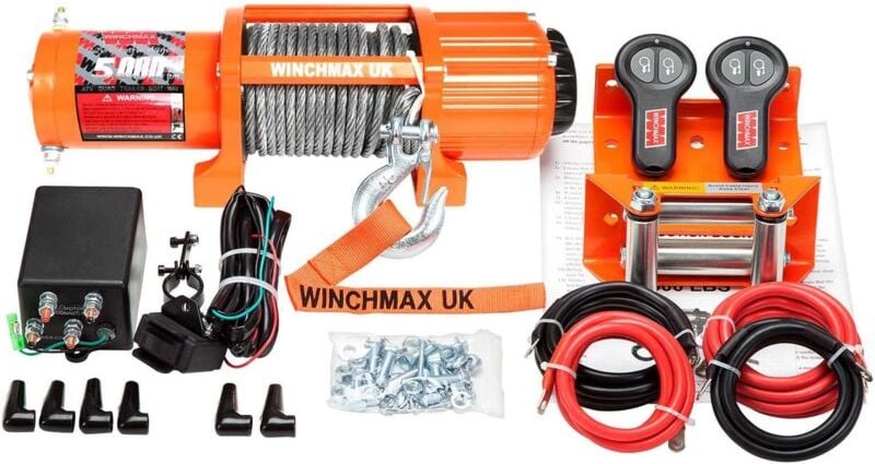 2.268 kg originale orangefarbene 12-V-Winde. 15 m x 5 mm Stahlseil. Fernbedienungen.