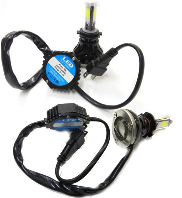 Trade Shop Traesio - Trade Shop - paar ersatzscheinwerferlampen für autos 4 led 8S H7 hohe helligkeit kaltweiss -