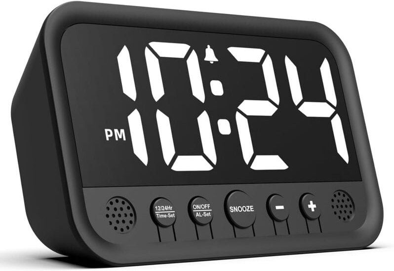LED Wecker Digital, Digitaler Wecker mit Großen Zahlen, Regelbarer Helligkeit und Lautstärke, Snooze, 12/24HR, Digital T...