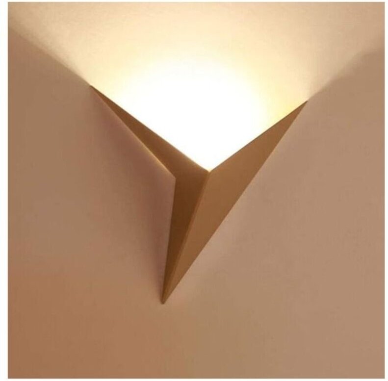 LED-Wandleuchte, LED-Wandleuchte für den Innenbereich, 3 W, kreative Dreiecksform, goldene Wandlampe, 3000 K warmweiß, m...