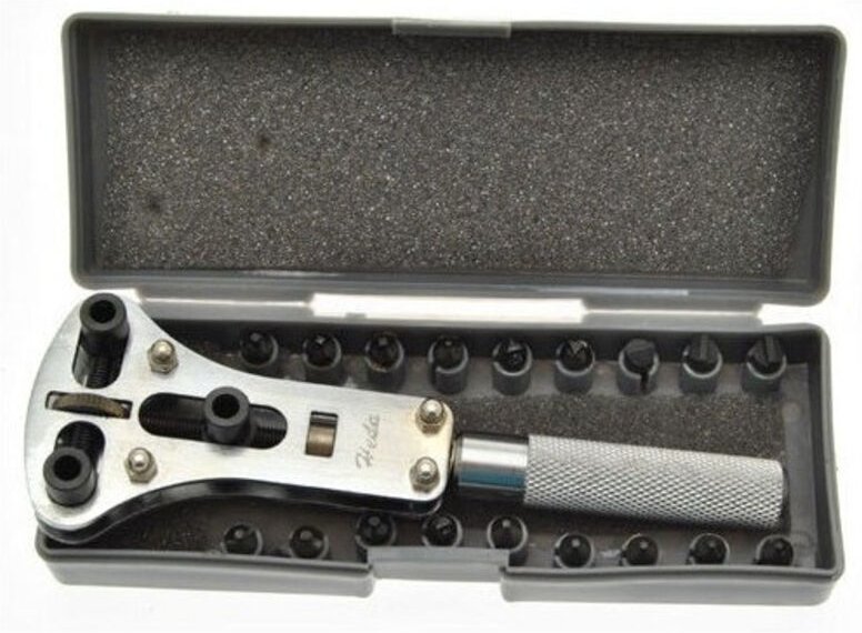 Ymyny - Universalschlüssel zum Öffnen von Uhrengehäusen, mit 18 verschiedenen Spitzen.