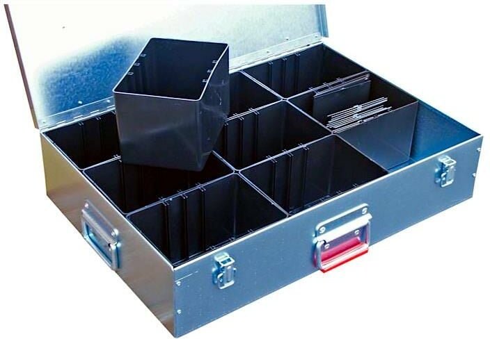 Praktischer Metallkoffer, Fittingskoffer, verzinkt, 580x405x125mm, bis 27 Fächer