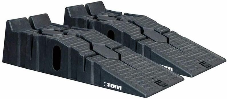 2 stück auffahrrampen kunststoff pkw auffahrrampe 2,5 tonnen Fervi R015