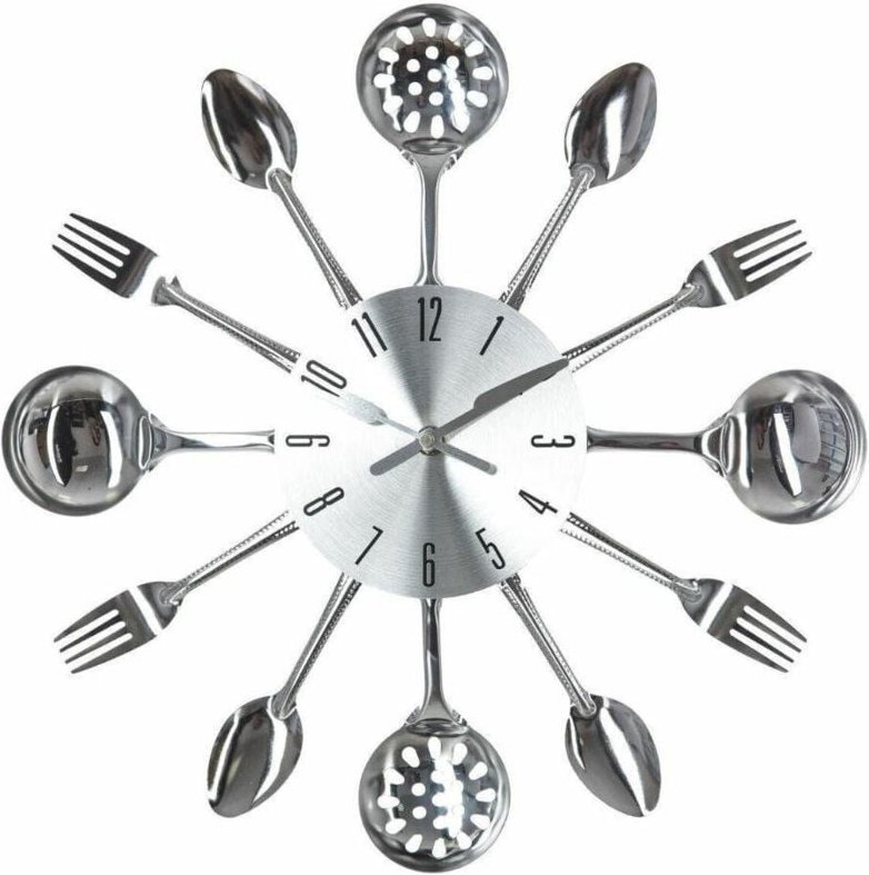 Silberne Wanduhr für Küche oder Esszimmer, Design Dekouhr mit Küchenrahmen