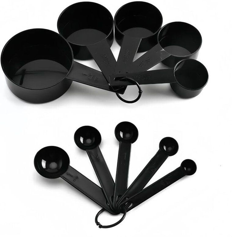 Backutensilien, 10-teiliges Set inklusive schwarzer Messbecher und -löffel aus Kunststoff, mit Skala