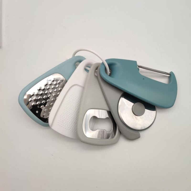 Küchenhelfer Set Edelstahl 5-teilig Küchenutensilien, Käsereibe, Flaschenöffner, Obst-/Gemüseschäler, Pizzaschneider, Kn...