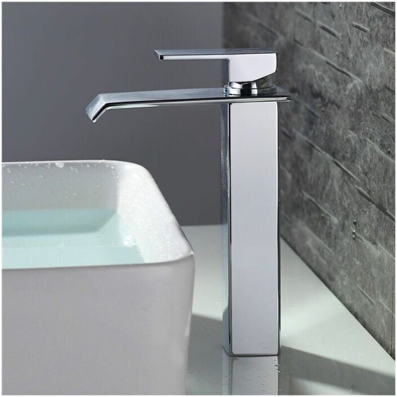 Wasserfall-Waschtischarmatur, Waschtischmischer mit hohem Auslauf, modernes Chrom-Design.
